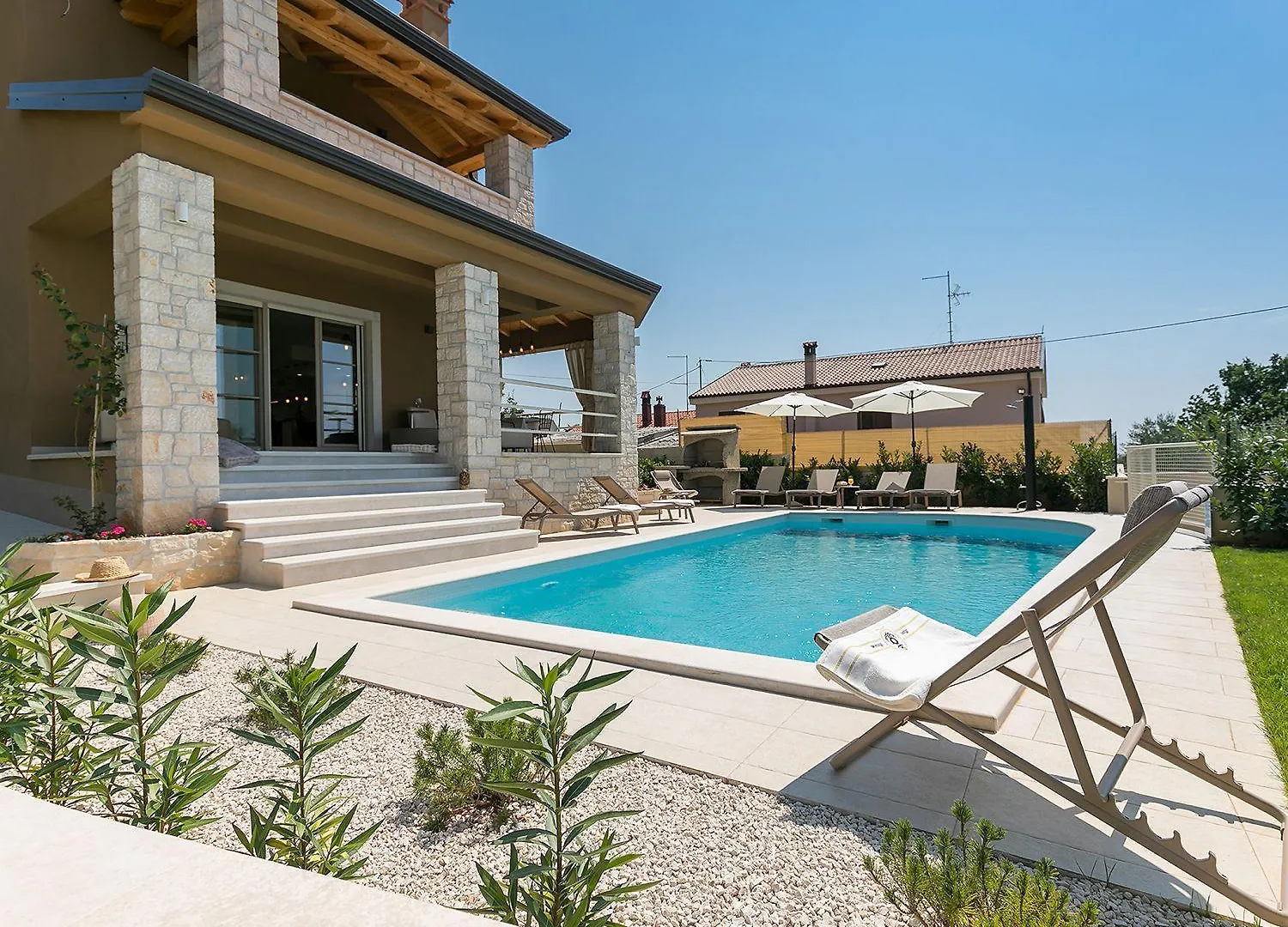 Traumhafte Villa Mit Beheizbarem Privatpool, Outdoor-Gym, Meerblick, In Umgebung Von Weinbergen Vizinada